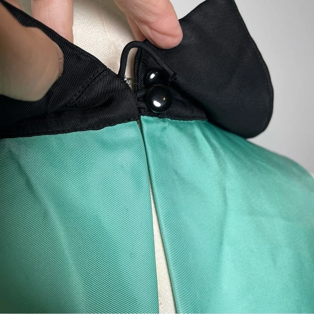 Kate Spade New York Sleeveless Embellished Collar Top Size 2 Aqua Black Trim